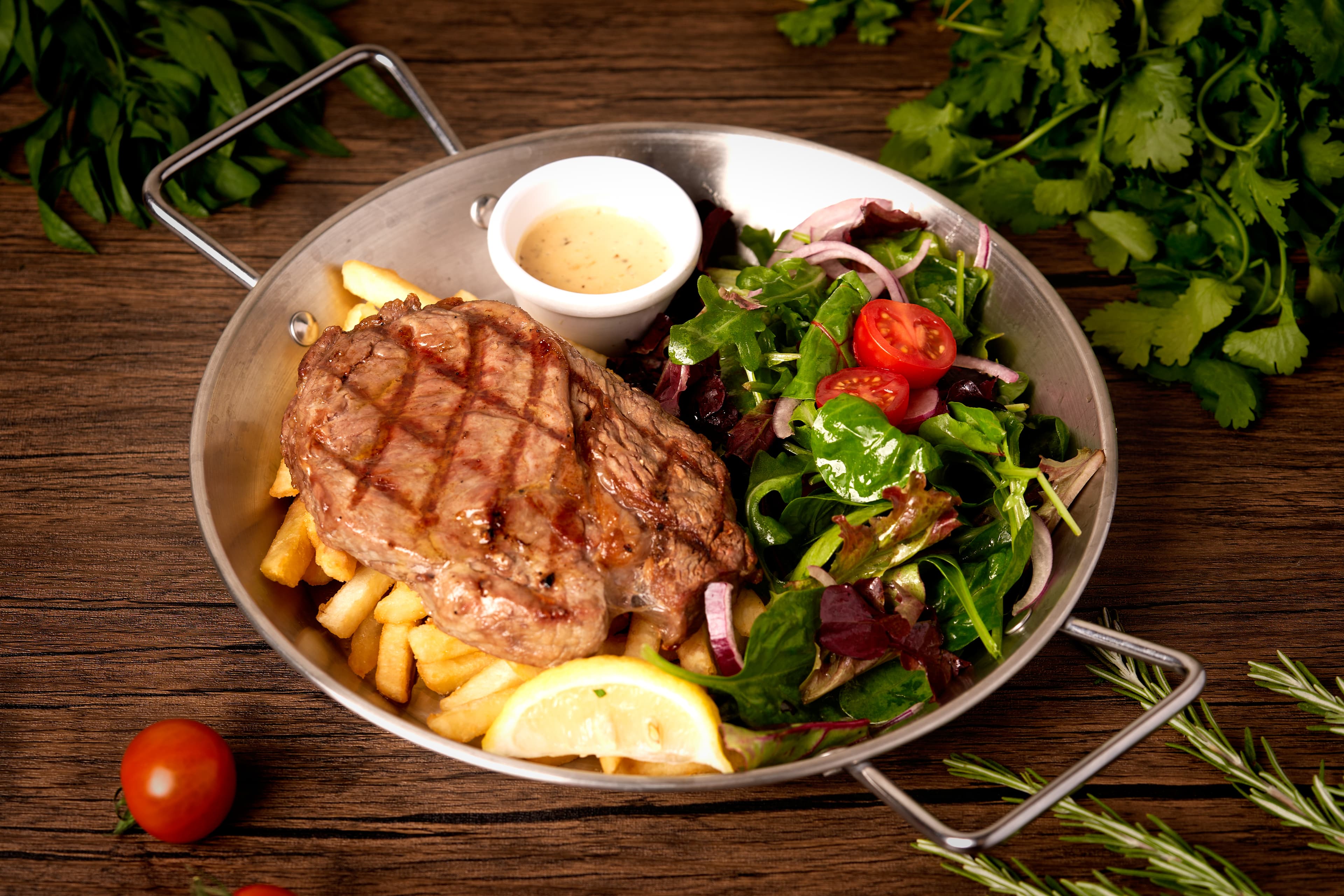 Mediterranean-Inspired Seafood Concept image 11