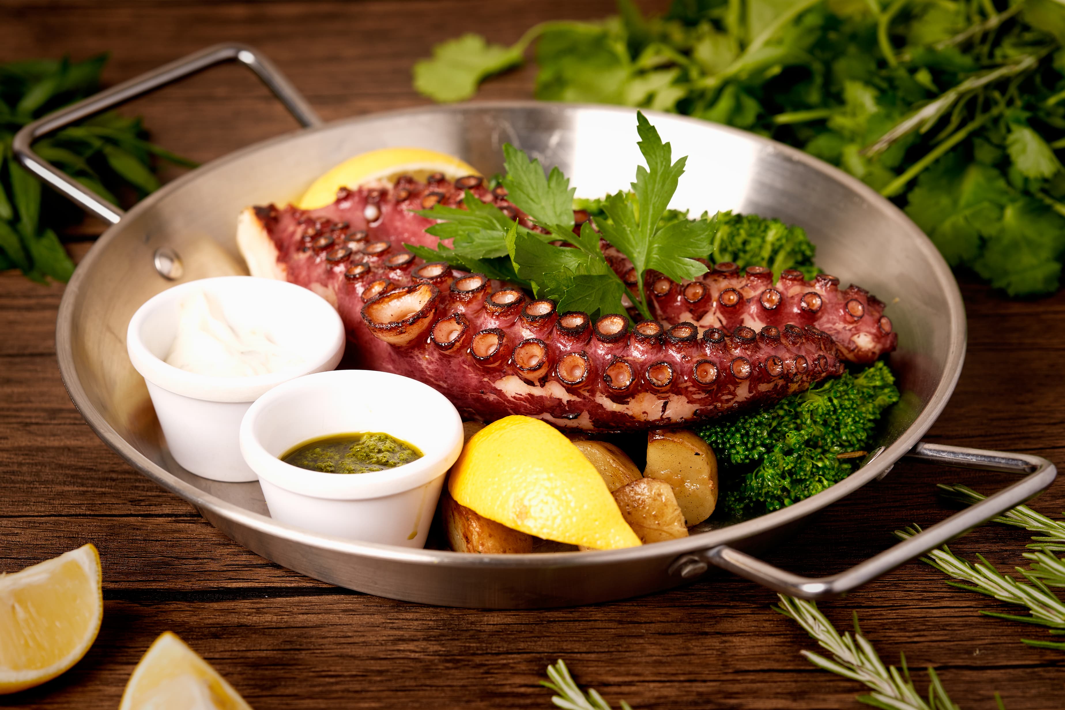 Mediterranean-Inspired Seafood Concept image 12