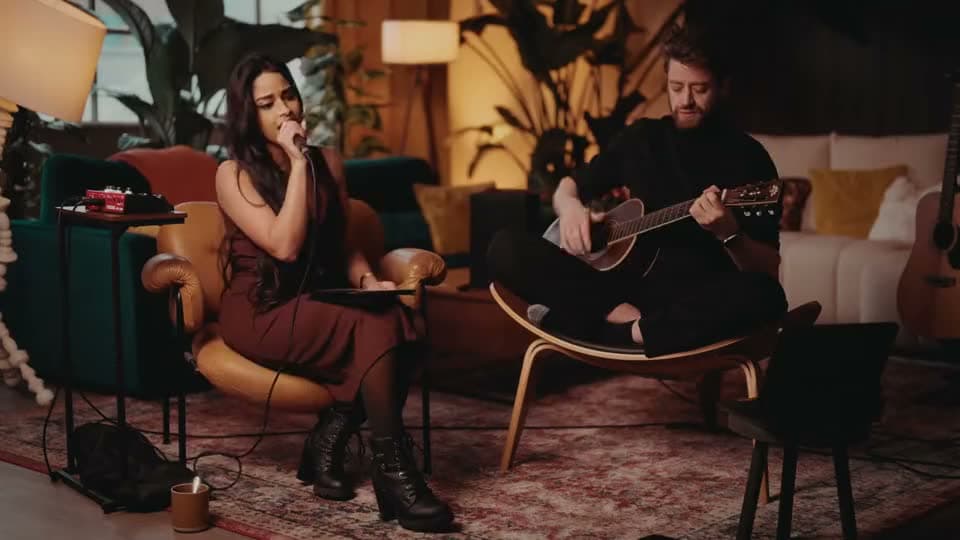 Still from Jessica (Acoustic) shallow — acoustic live session at the penthouse editorial scene