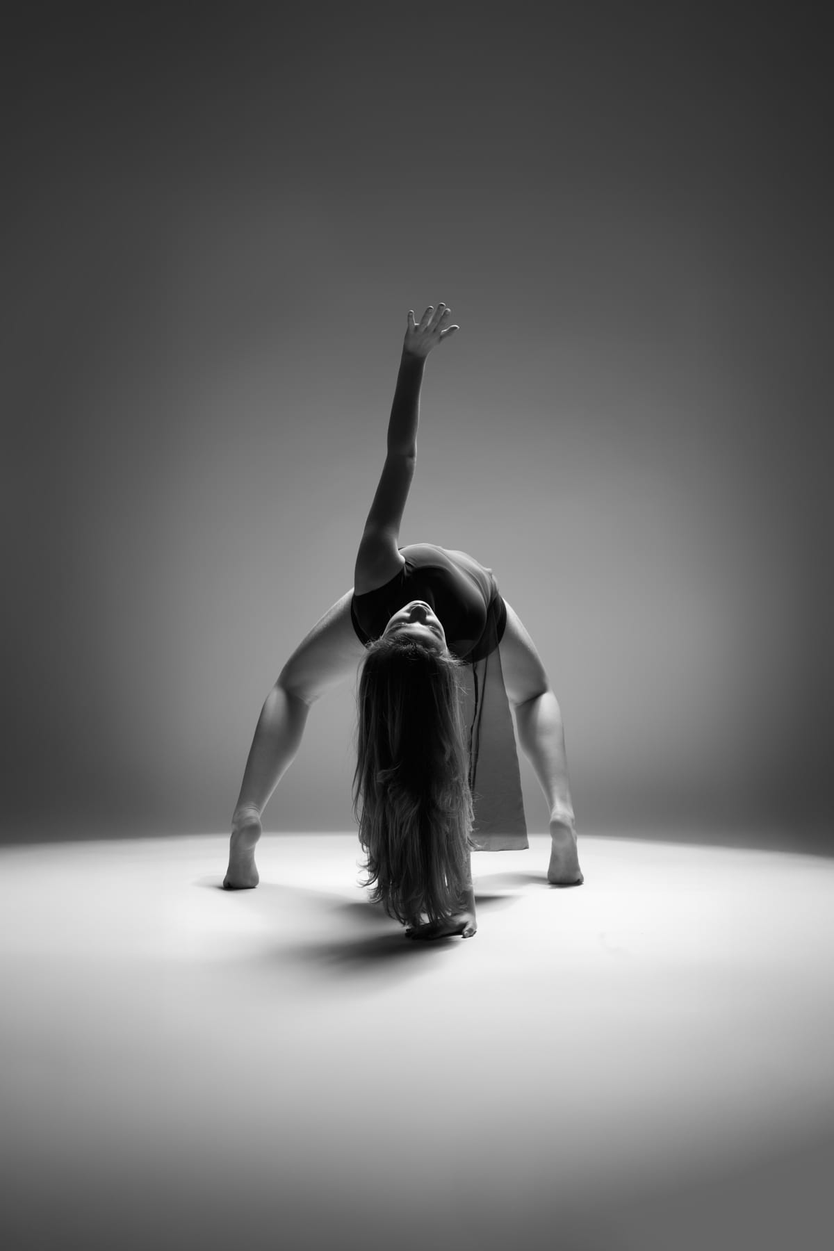 Artistic Dance — London Studio Portraits gallery image 9